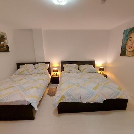 Lovely 2 Bedrooms Of Totally 30 M2 With Private Balcony Vichten Bagian luar foto