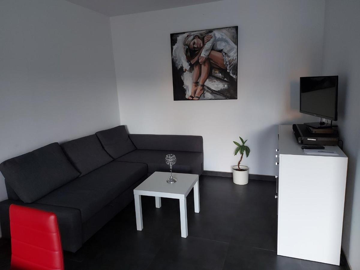 Lovely 2 Bedrooms Of Totally 30 M2 With Private Balcony Vichten Bagian luar foto