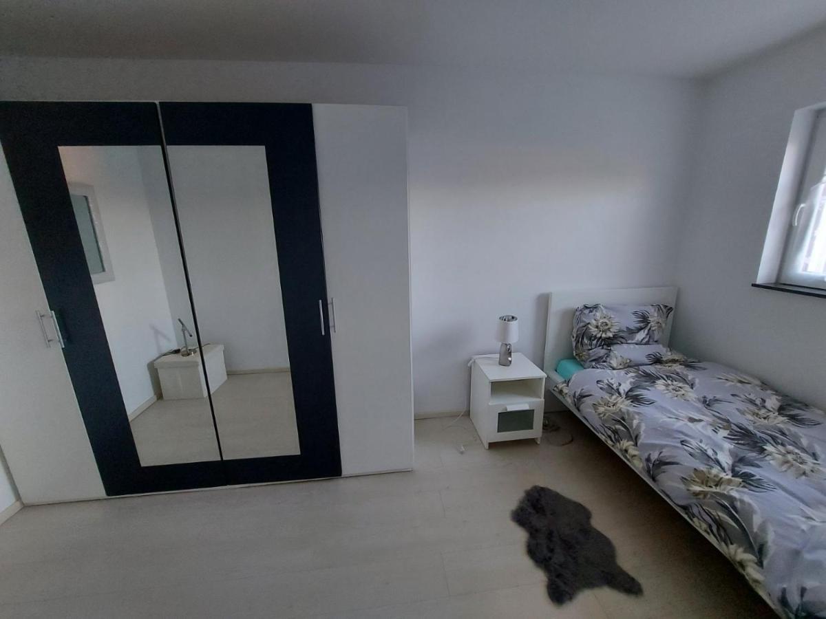 Lovely 2 Bedrooms Of Totally 30 M2 With Private Balcony Vichten Bagian luar foto